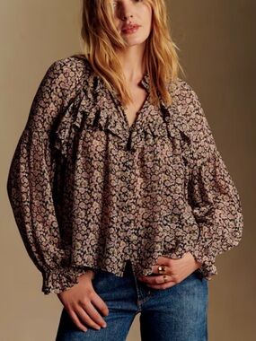 Sezane “Shansa” blouse in meadow print, size 6. New without tags